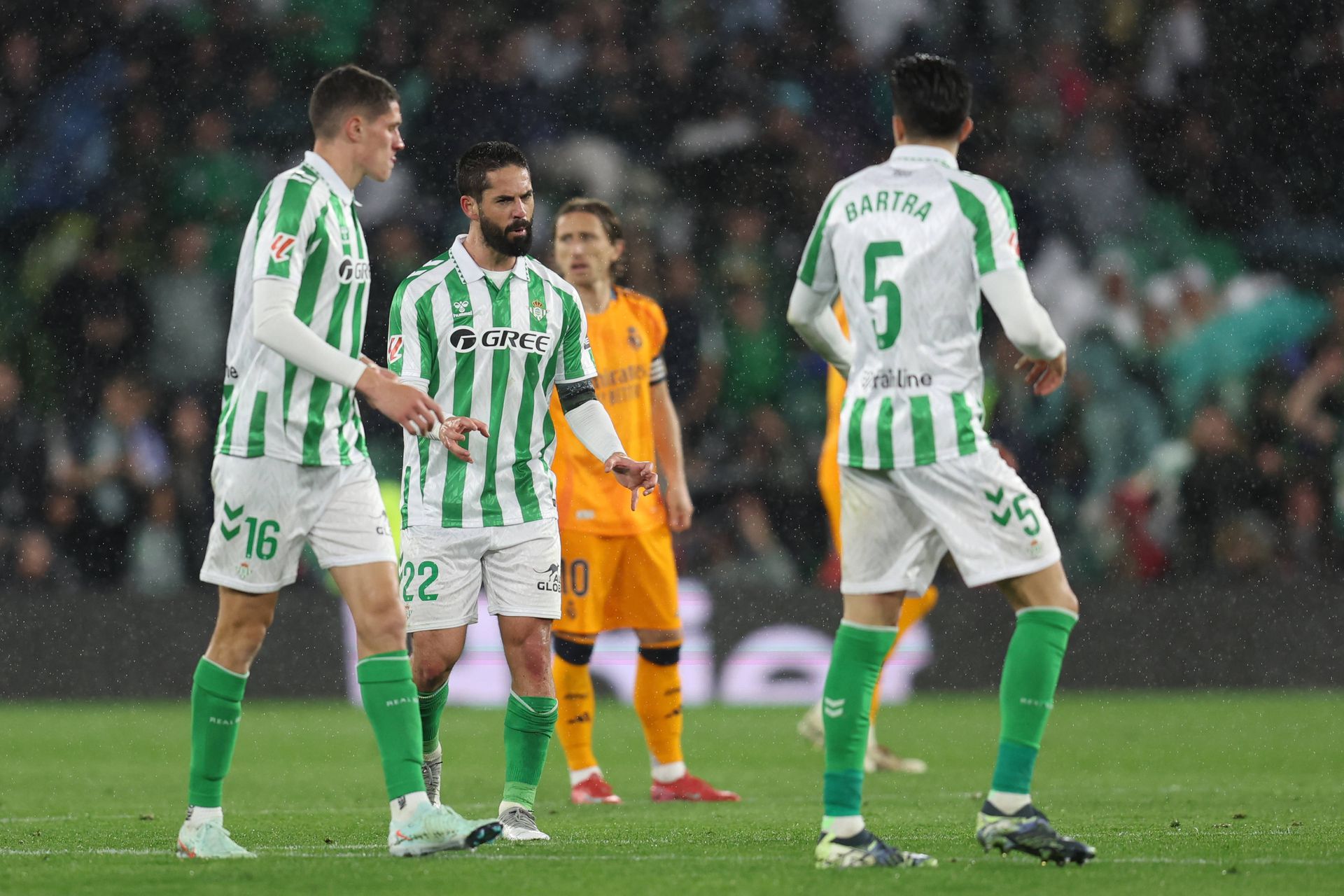 Nhận định soi kèo Betis vs Guimaraes lúc 0h45 ngày 7/3/2025