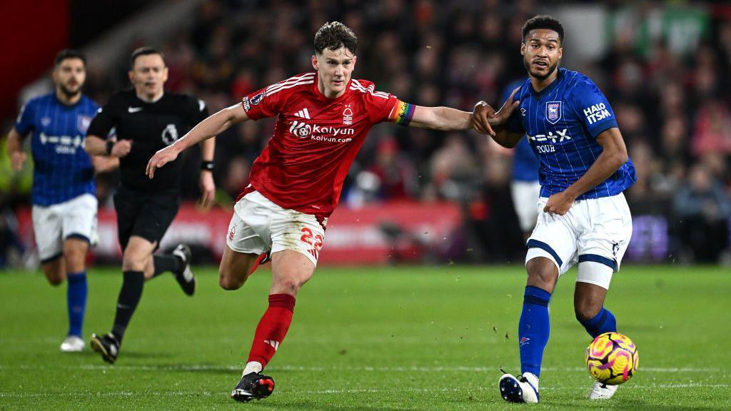 Nhận định soi kèo Ipswich vs Nottingham lúc 22h00 ngày 15/3/2025