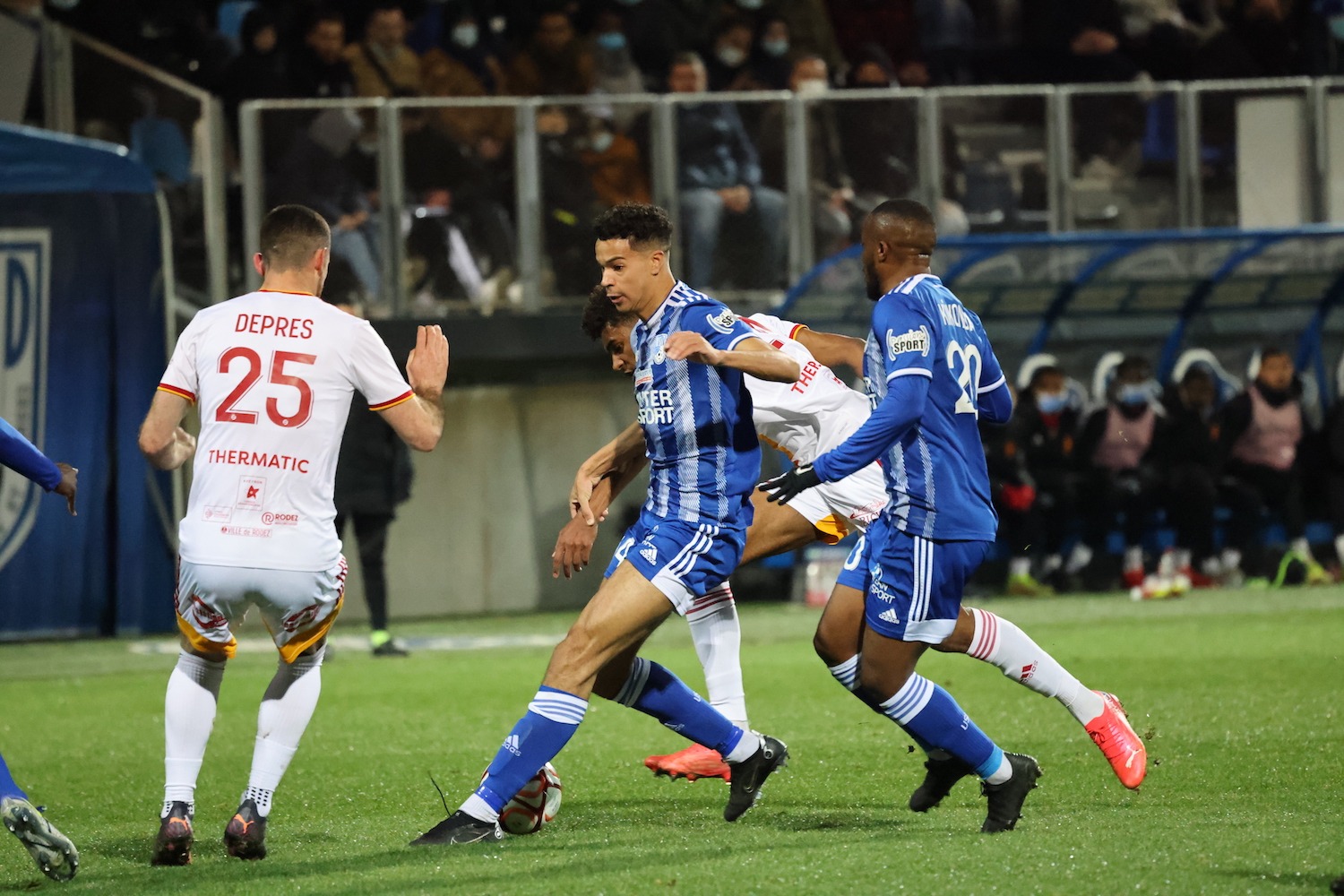 Nhận định soi kèo Rodez vs Dunkerque lúc 02h45 ngày 11/3/2025